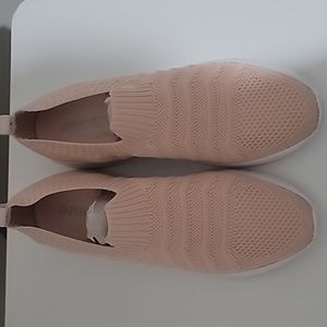 Urban sports sneakers